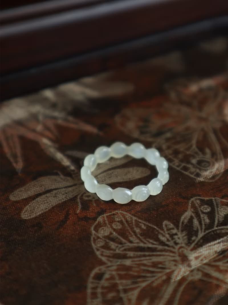 天然晴水和田玉戒指麻花指環指圈做工精細冰底晴水玉玉石戒指18mm