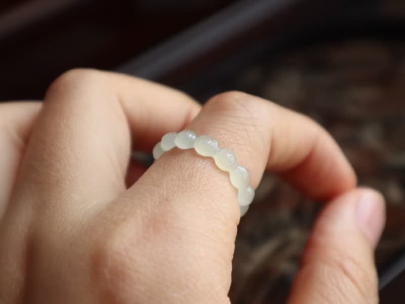 天然晴水和田玉戒指麻花指環指圈做工精細冰底晴水玉玉石戒指18mm