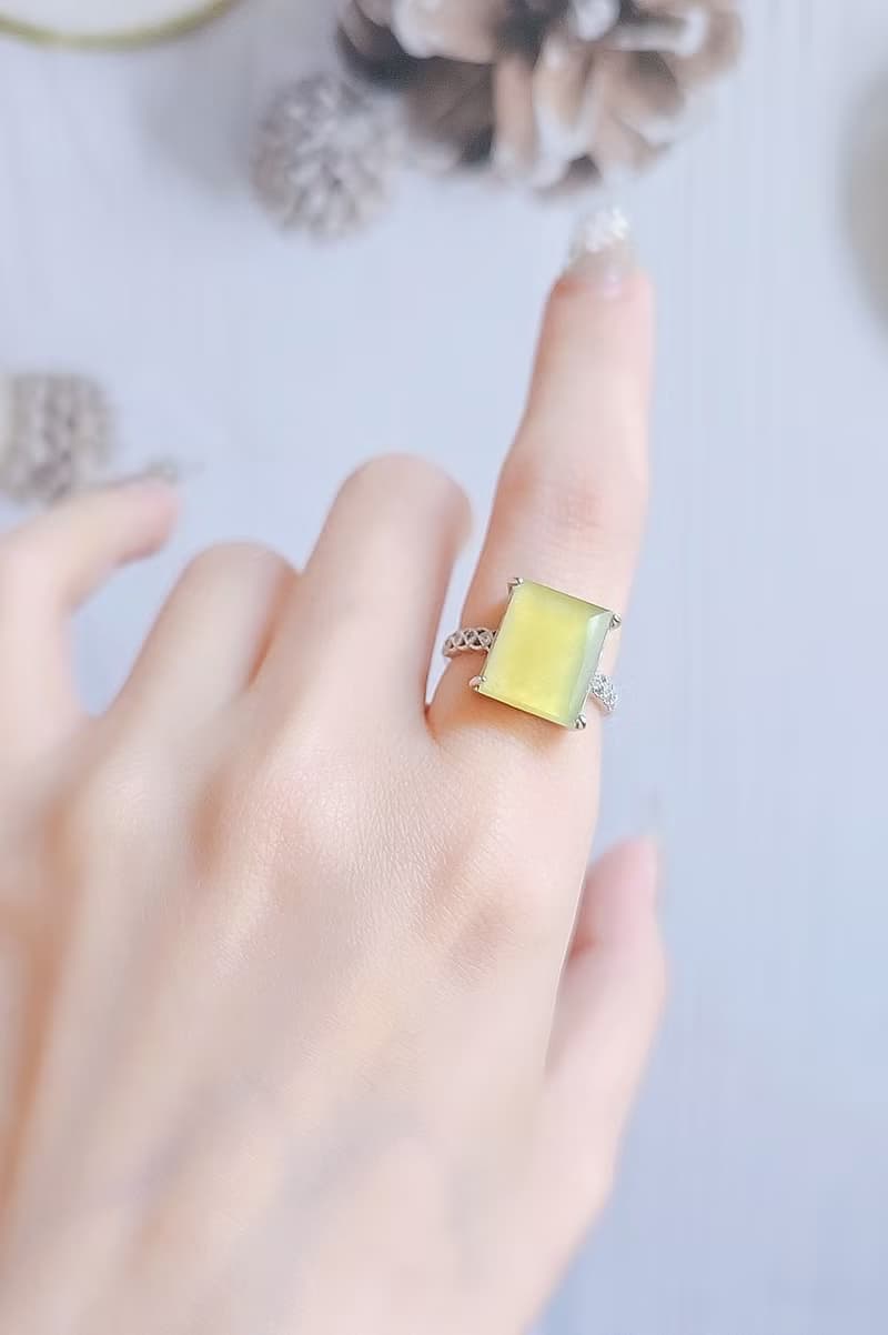 輕鬆招財|馬卡龍無燒冰玻亮黃翡無事牌|緬甸A貨翡翠純銀蕾絲戒指