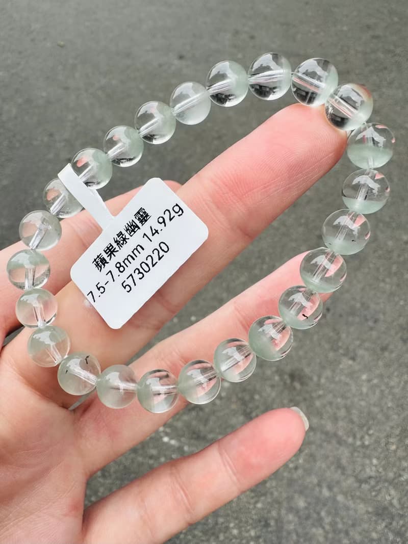 春天初芽嫩綠蘋果半盆綠幽靈7.5-7.8mm14.92g提升財運事業貴人運