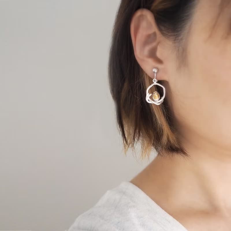 コマドリ 鳥 ピアス イヤリング 片耳