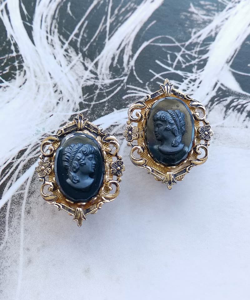 Vintage Jewelry 西洋古董飾品 CAMEO 優雅氣質 仕女 夾式耳環