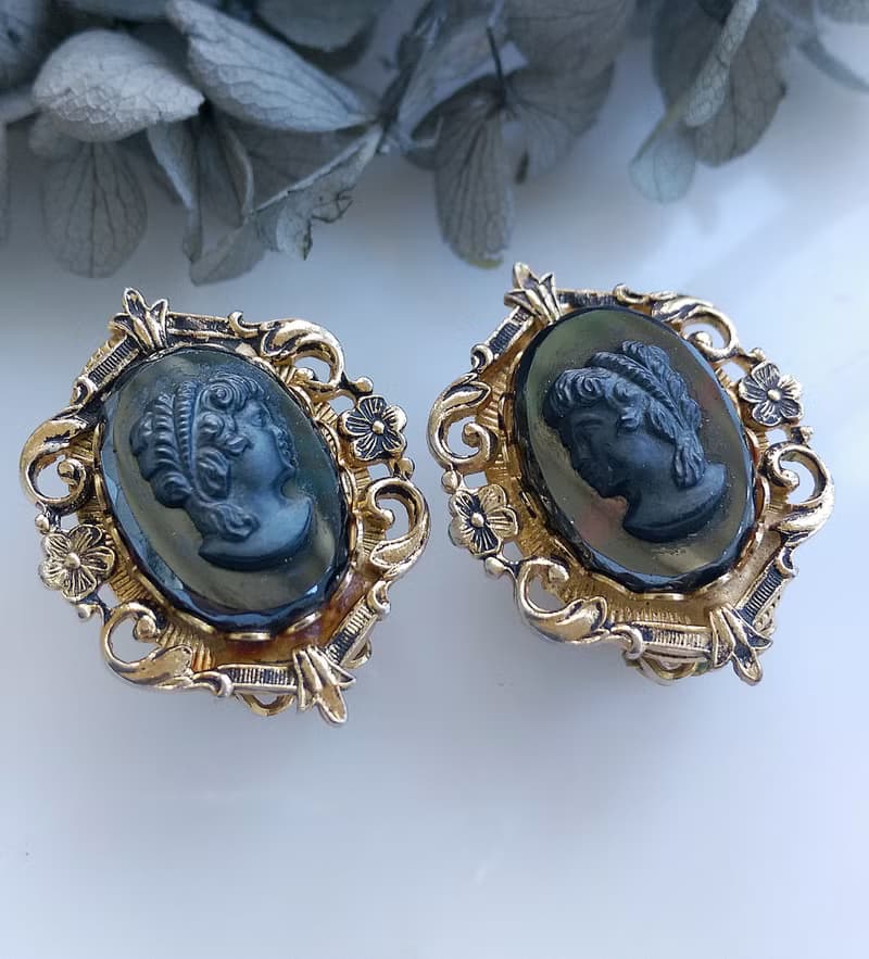 Vintage Jewelry 西洋古董飾品 CAMEO 優雅氣質 仕女 夾式耳環