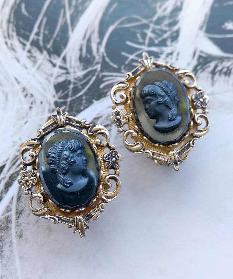 Vintage Jewelry 西洋古董飾品 CAMEO 優雅氣質 仕女 夾式耳環
