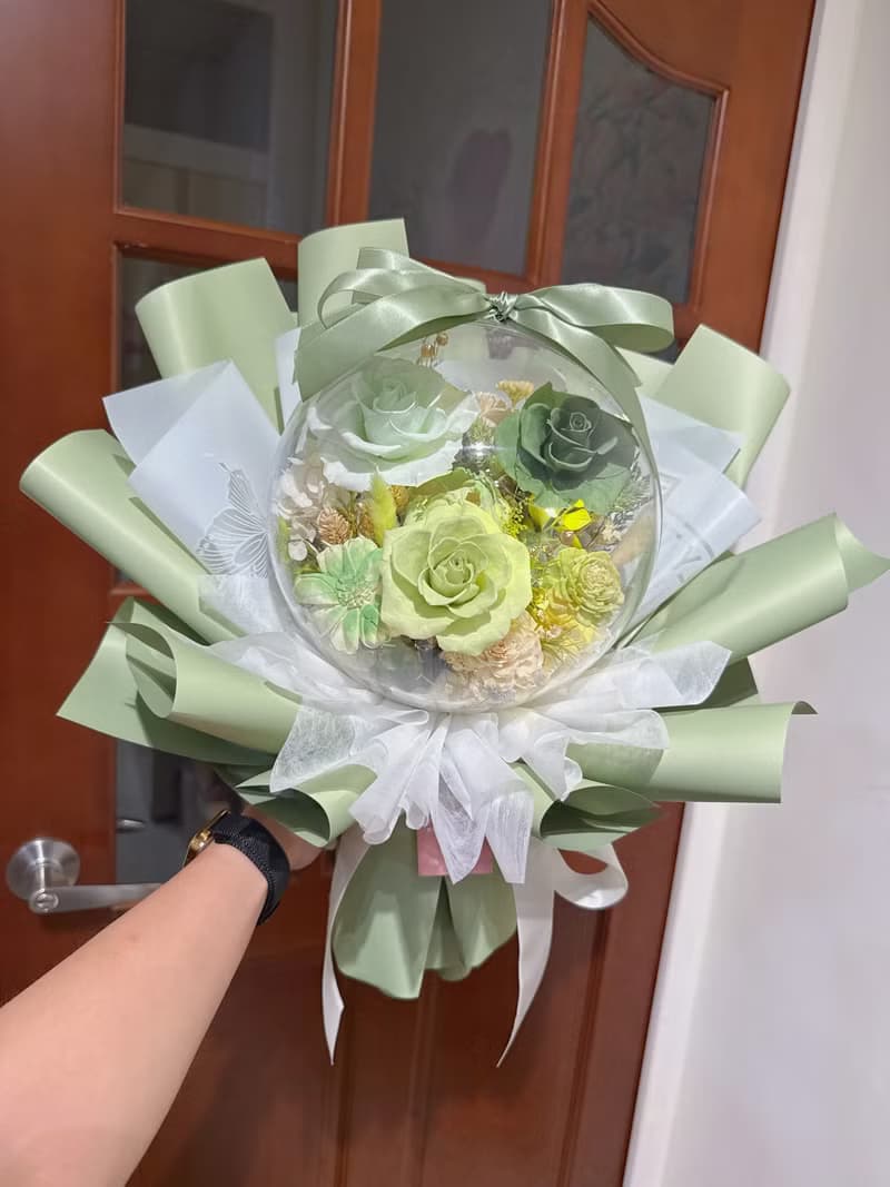FengFlower【燈絲款壓克力波波球不凋玫瑰花束】乾燥花/永生花材