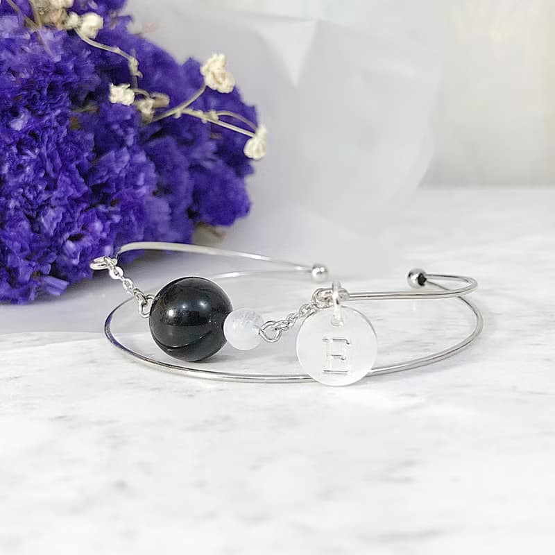 守護手環 黑曜石 月亮石 手鍊 手鈪 (可加英文字母 / 心心)