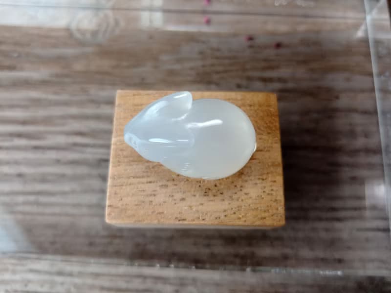 小雕件 小品生肖-兔 白玉髓