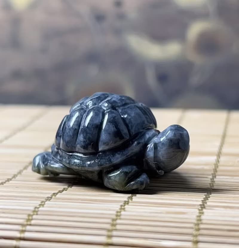 【吉祥‧長壽】烏雞翡翠烏龜 | 天然緬甸A貨翡翠 |  送禮