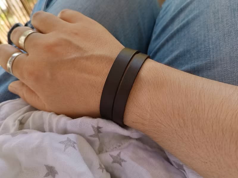 Unisex Dark Brown Choker Collar Leather Cuff, Elegant Stylish Men Wristband