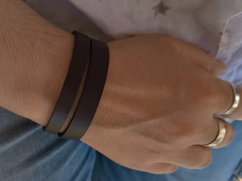 Unisex Dark Brown Choker Collar Leather Cuff, Elegant Stylish Men Wristband