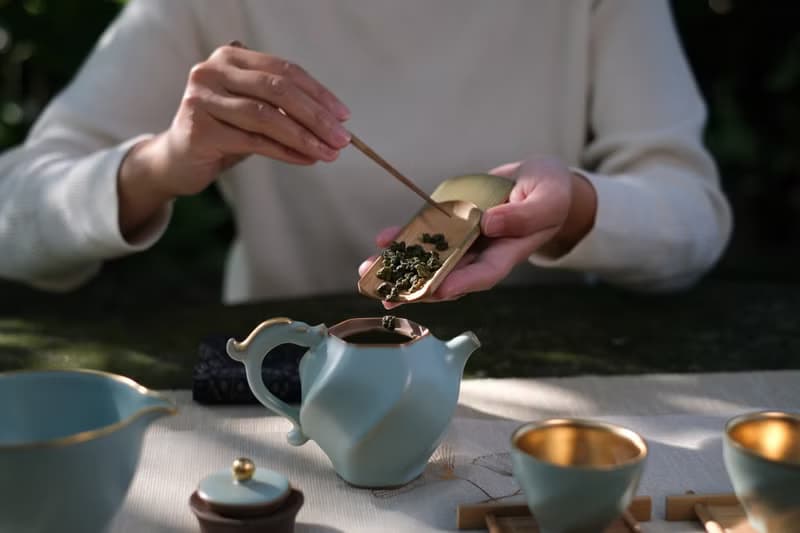【母親節禮物】陶作坊│懷汝_龍騰雲起典金壺海杯禮盒_粉青