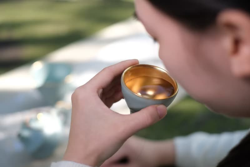 【母親節禮物】陶作坊│懷汝_龍騰雲起典金壺海杯禮盒_粉青