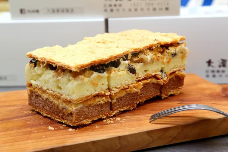 【嘉年華免運組】秘傳手工現做脆皮拿破崙派3入組