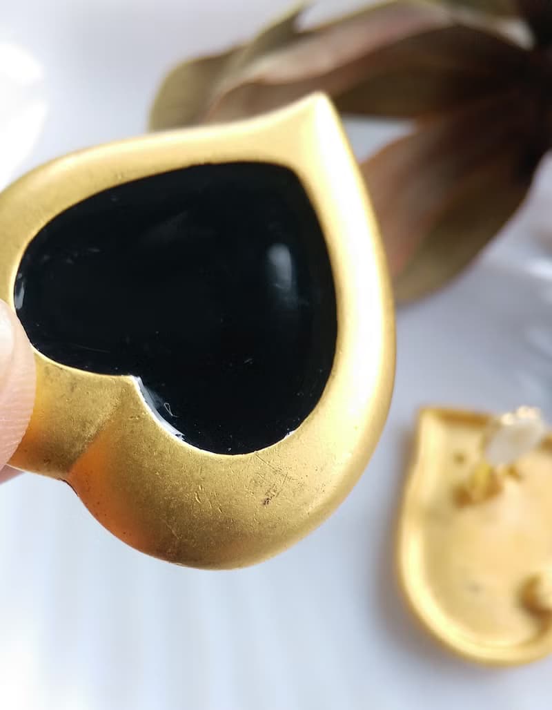 Vintage Jewelry 西洋古董飾品 啞光 黑心 愛心 大耳環 夾式耳環