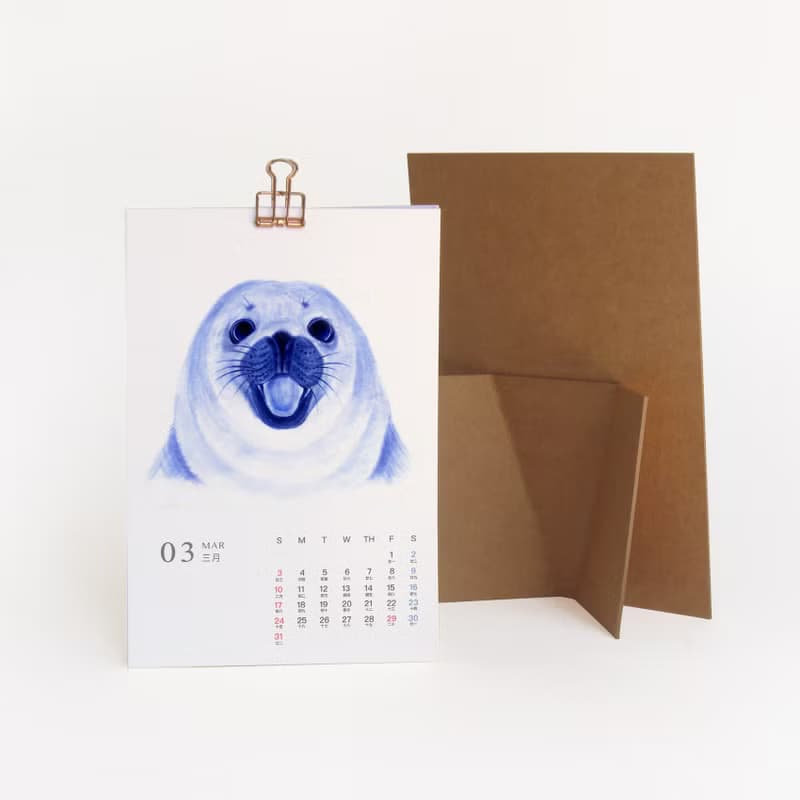 好奇寶寶  2025年桌曆 青花系列動物畫 年曆 掛曆 聖誕新年禮物