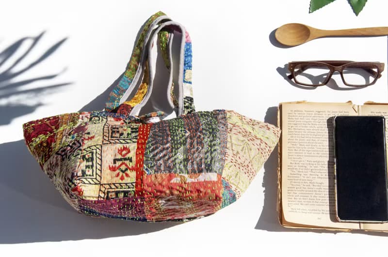 手工縫紗麗布手提袋 絲綢刺繡手拿包 印度絲綢刺繡絲便當袋-繁花