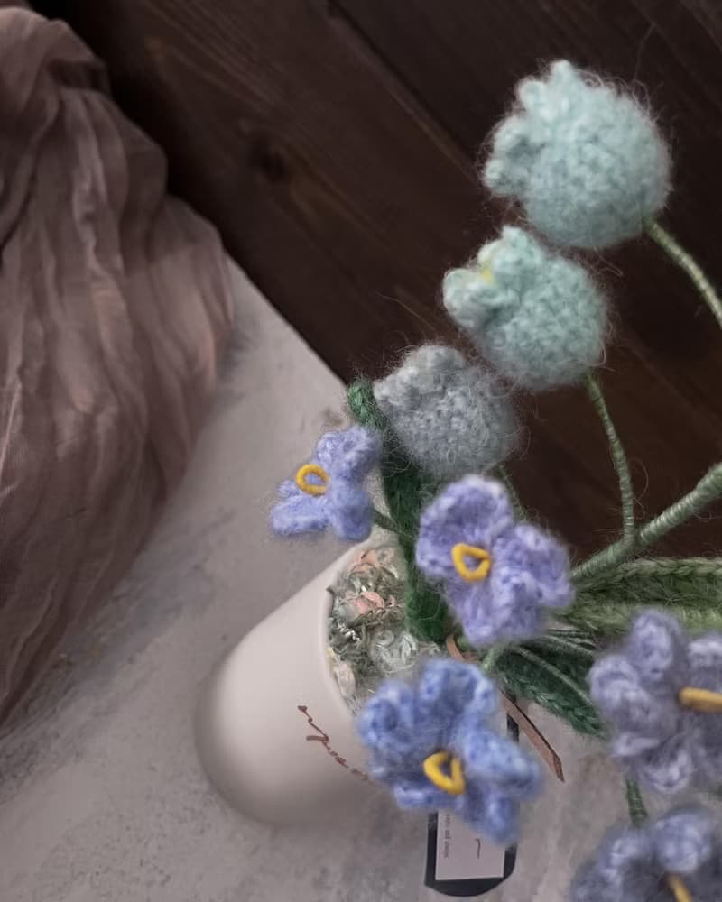Mustflor-馬海毛鈴蘭盆花-手工針織花