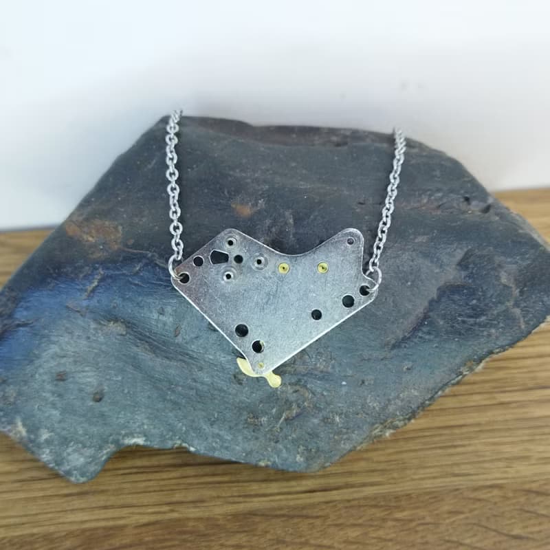 未來派男士項鍊。 科技飾品。 給極客的父親節禮物