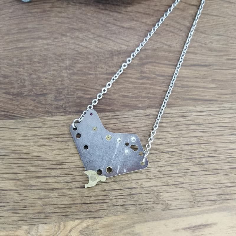 未來派男士項鍊。 科技飾品。 給極客的父親節禮物