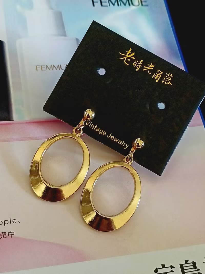 vintage jewelry  金色環形垂墜 夾式耳環