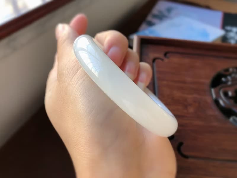 天然羊脂白玉和田玉手鐲料子柔和平安喜樂順遂無憂收藏級玉石手鐲