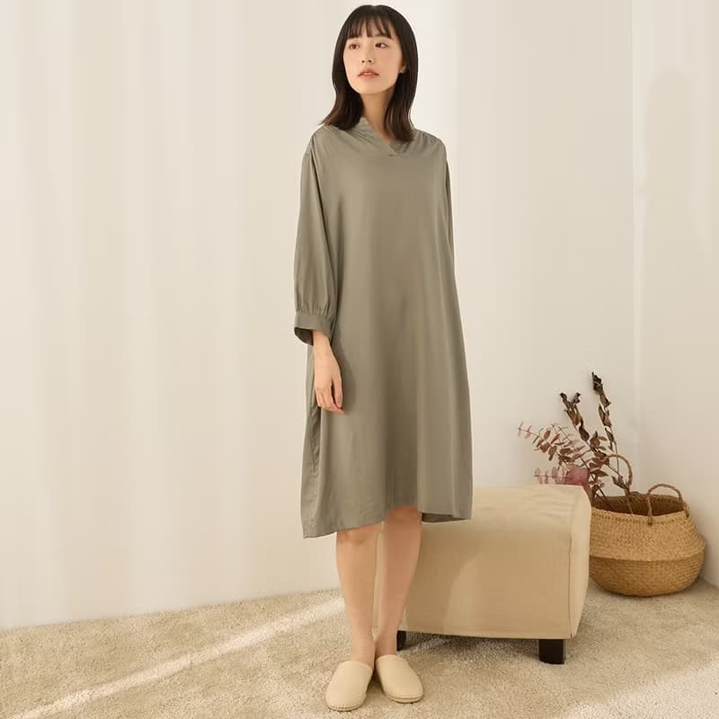 UMORFIL緞面肩抽摺傘狀洋裝 -共3色