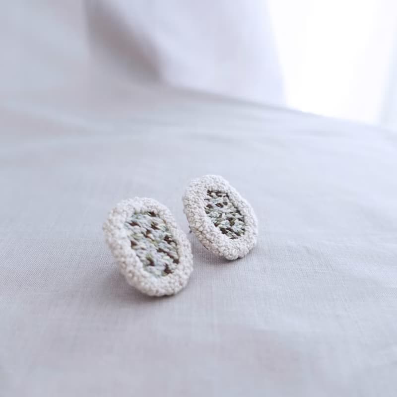 草原圈圈・手工刺繡耳環