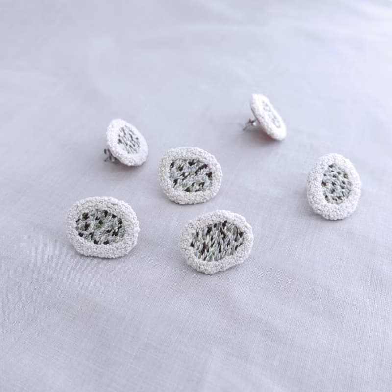 草原圈圈・手工刺繡耳環