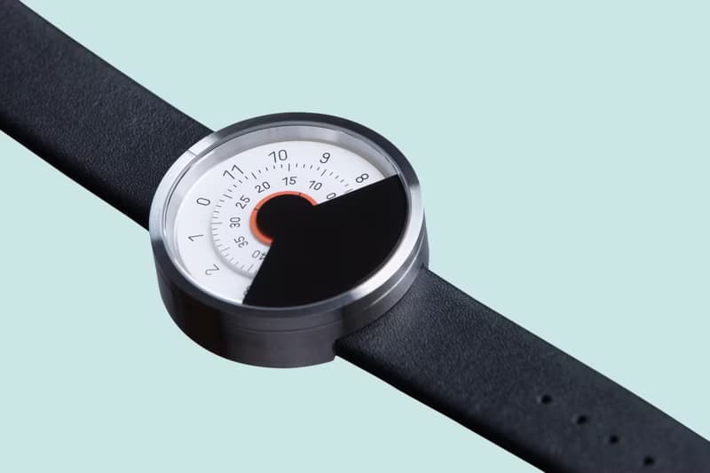 ANICORN Series 000 簡約轉盤機械手錶－純鋼+白色