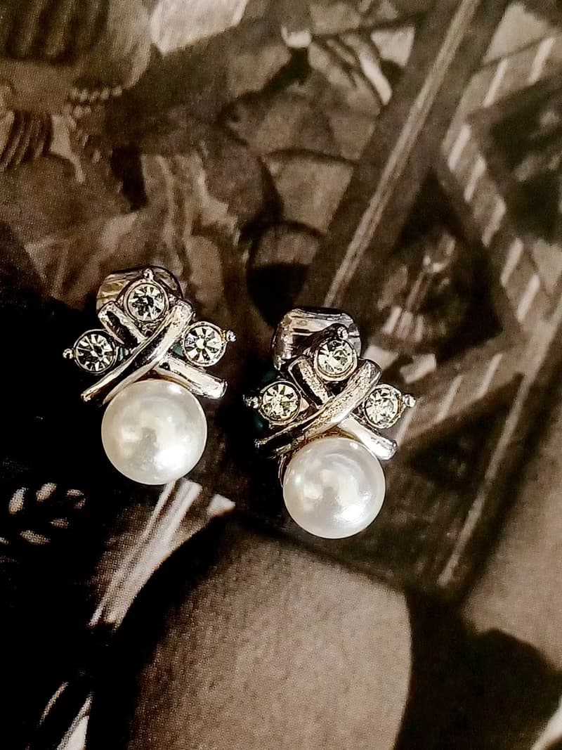 vintage jewelry  AVON 氣質佳人珍珠款 夾式耳環