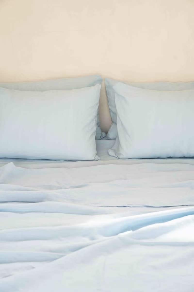 Sky blue linen fitted sheet / Softened linen bed sheet / Deep pocket