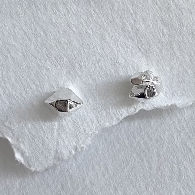 小棱石耳環 Prismatic earrings 925純銀