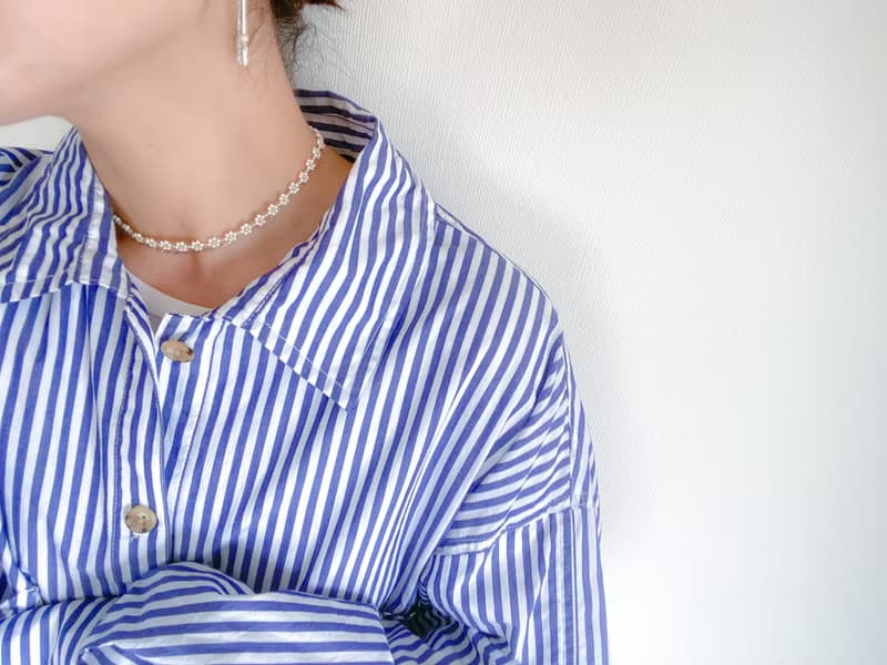 マグネット着脱　ビーズネックレス  　white silver　　チョーカー　フラワーネックレス