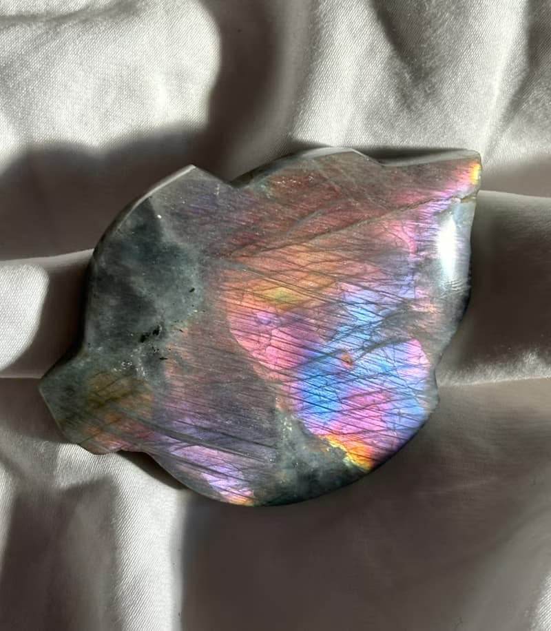 拉長石 罕有天然 雲朵 玫瑰金粉紅色紫色 雙面光 手握 手把玩