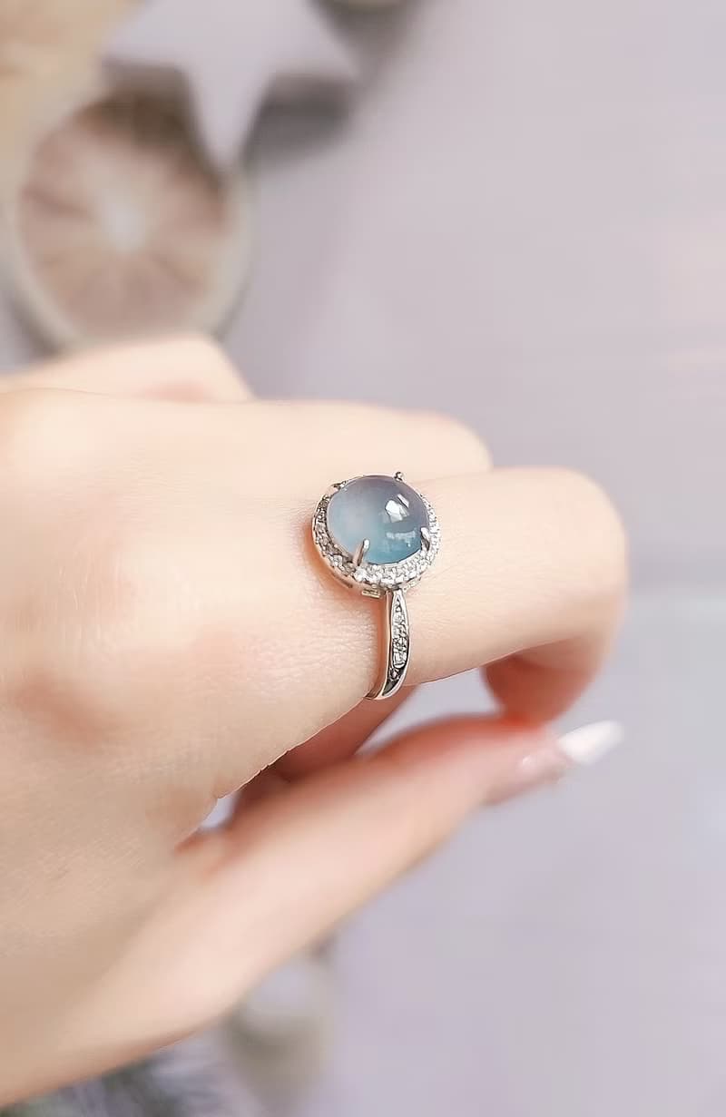 財水•高貴|夢幻冰玻藍剛大蛋面|A貨翡翠純銀簡約款戒指