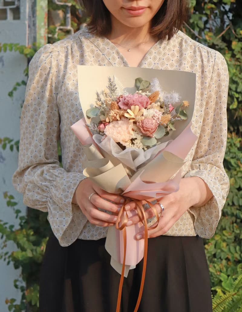| 母親節花束 | - 孕藏 - 康乃馨永生花束 (雙色)