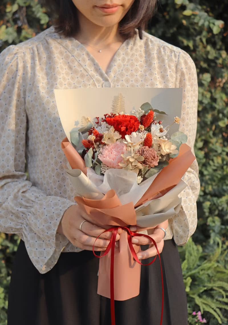 | 母親節花束 | - 孕藏 - 康乃馨永生花束 (雙色)