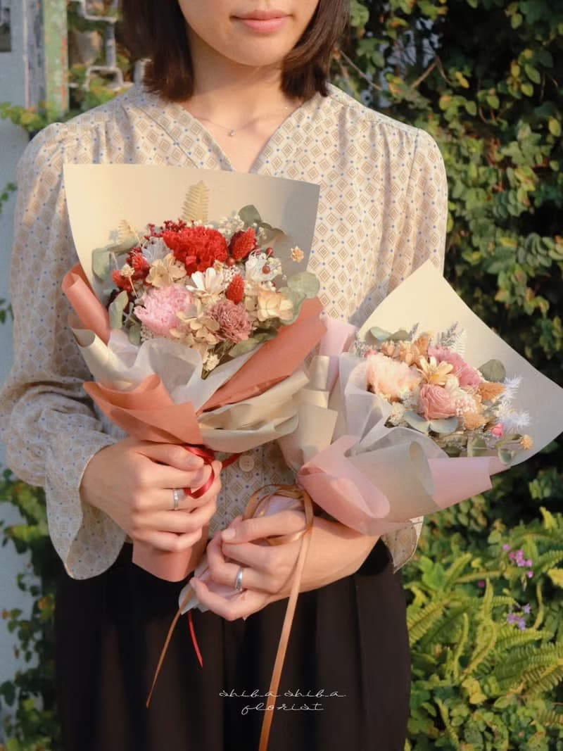 | 母親節花束 | - 孕藏 - 康乃馨永生花束 (雙色)