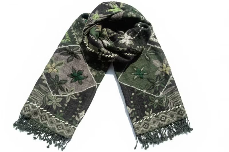喀什米爾Cashmere刺繡羊毛披肩 針織圍巾 刺繡圍巾 克什米爾-花朵