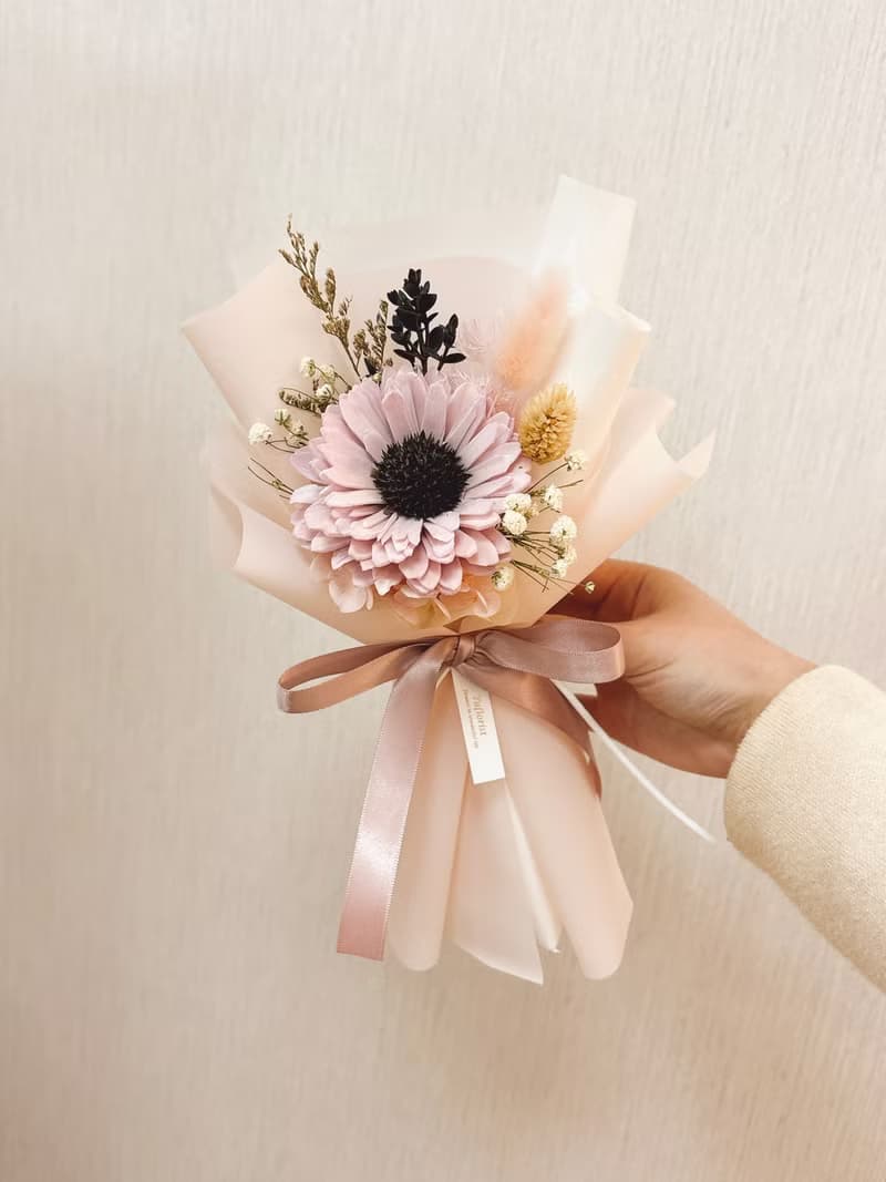 【畢業花束】索拉向日葵永生花束 畢業季 畢業禮物yuflorist