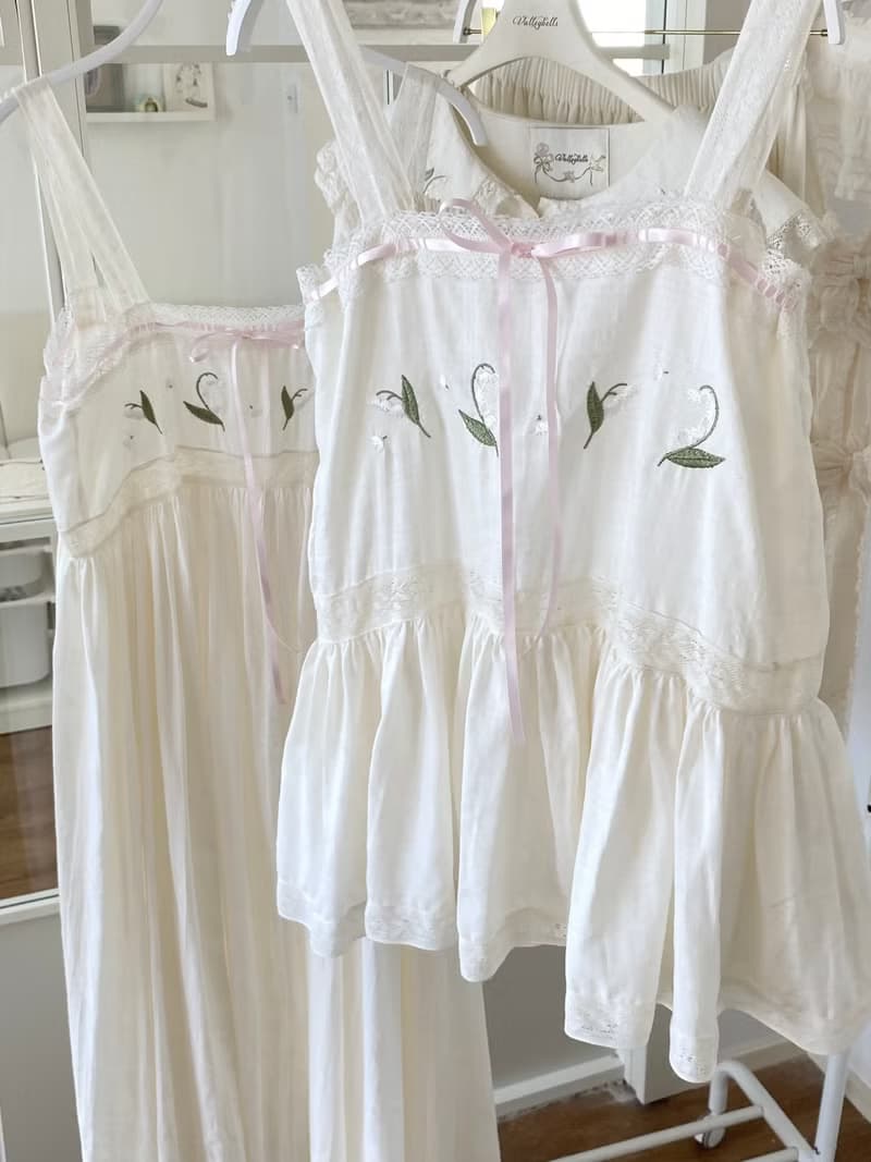 鈴蘭刺繡花 手工制 復古森系吊帶  家居服睡裙