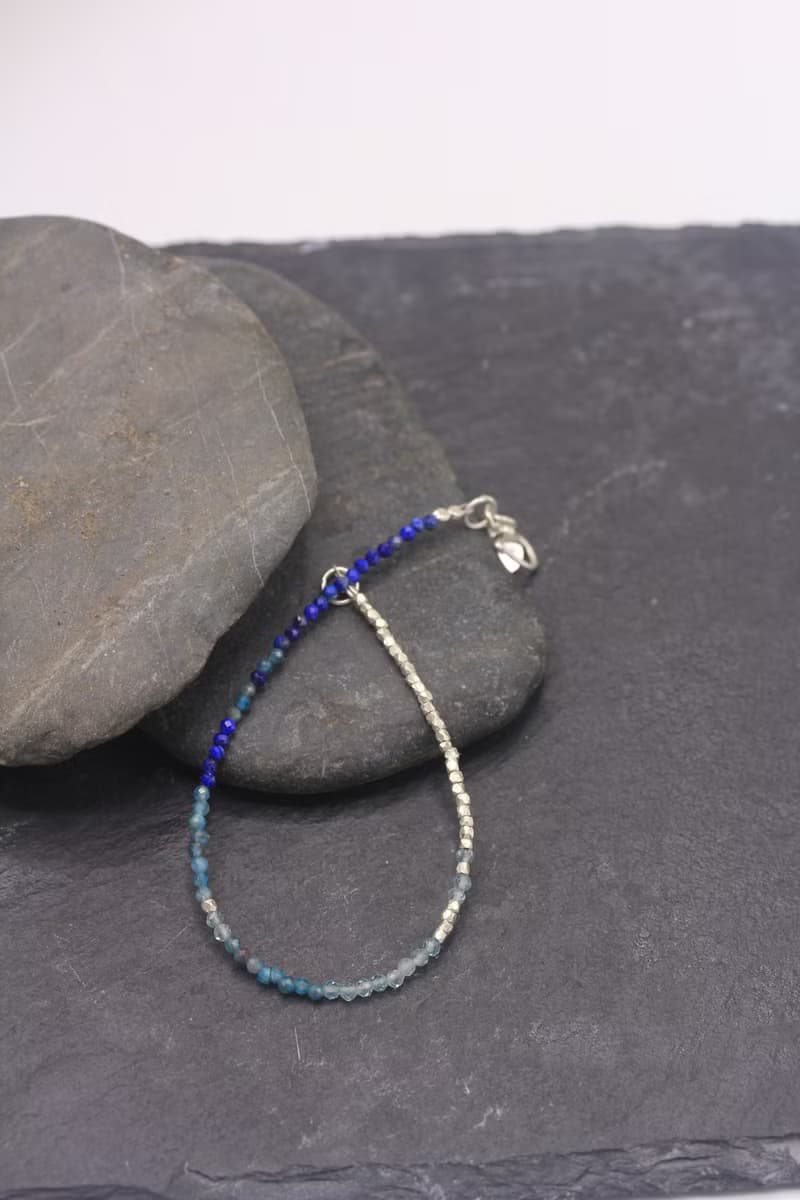 Topaz, lapis lazuli and silver beads bracelet with adjustable chain (B0083)