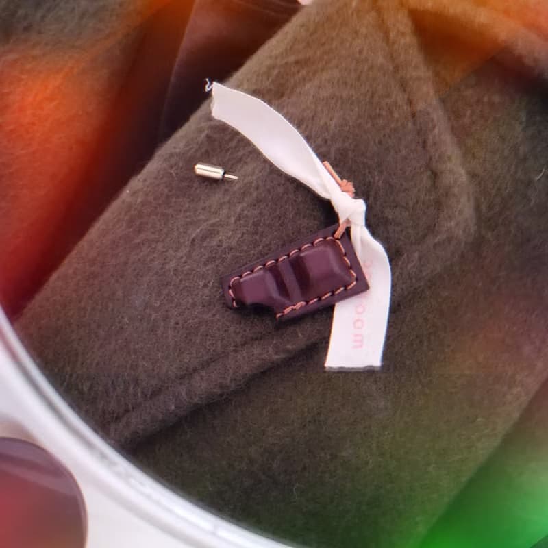 咬一口巧克力吊飾