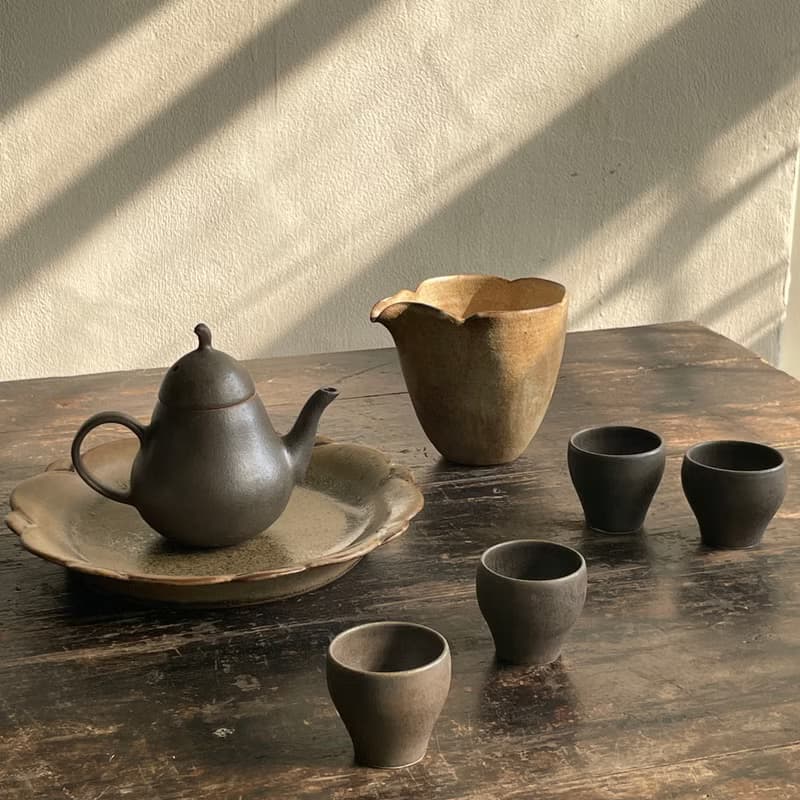 黑梨茶具組_陶壺瓷杯
