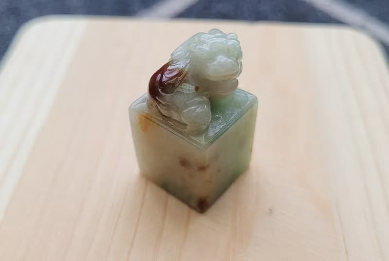 【親翠】天然翡翠 冰三彩桂花糕貔貅寶寶印章 附木頭小底座
