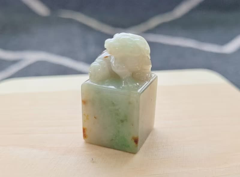 【親翠】天然翡翠 冰三彩桂花糕貔貅寶寶印章 附木頭小底座
