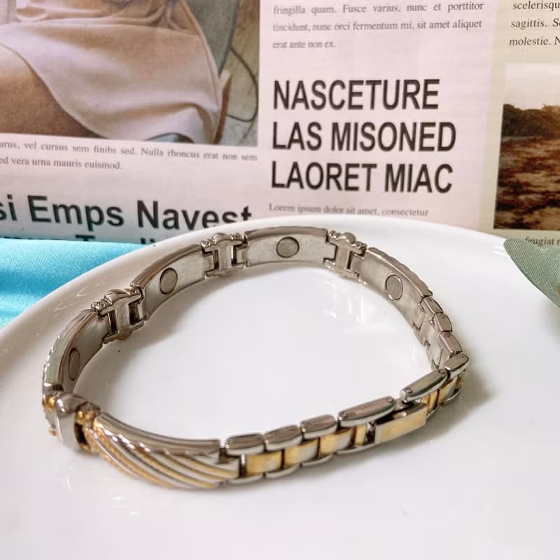 【西洋古董飾品】天然磁石錶帶感扣環 雙紋理 k金雙色 手環手鍊