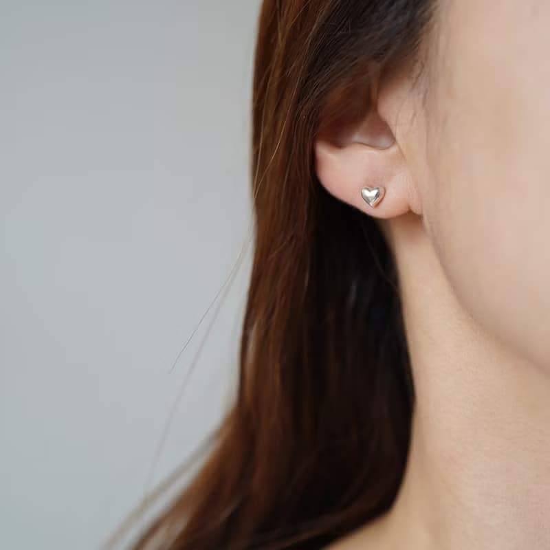 プランプハートピアス / イヤリングクリップ