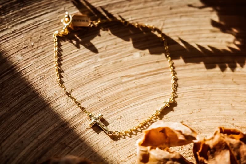 跟隨十字架手鍊