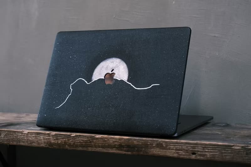 月球下的獅子山  防摔皮革MacBook Case